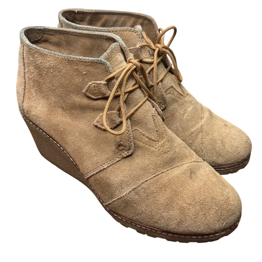 TOMS Kala Desert Wedge Tan Suede Lace Up Ankle Booties Womens 9.5 10010941‎